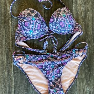 Pretty bikini size large